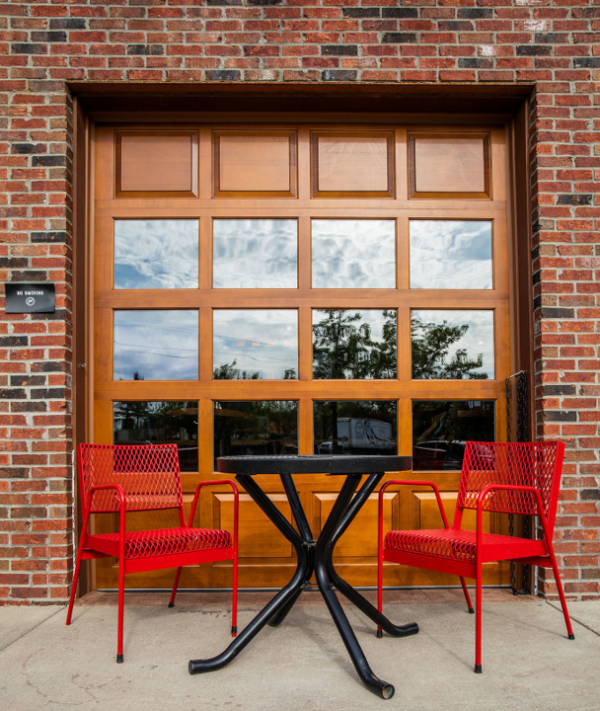 Round Portable Café Table - Image 3