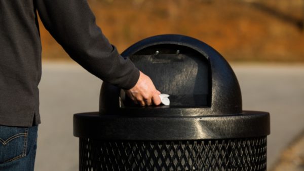 Plastic Dome Top for 32 Gallon Receptacles DOME32 - Image 2